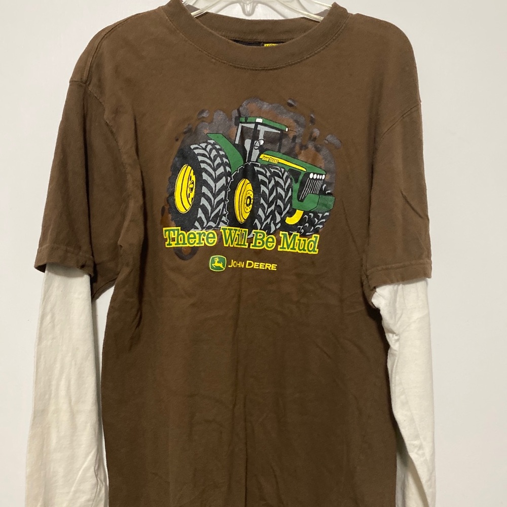 John Deere men’s long sleeve shirt Large (14-16)
